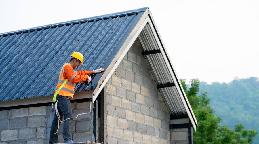 Expert Emergency Roof Repairs services in Clarkfield, MN